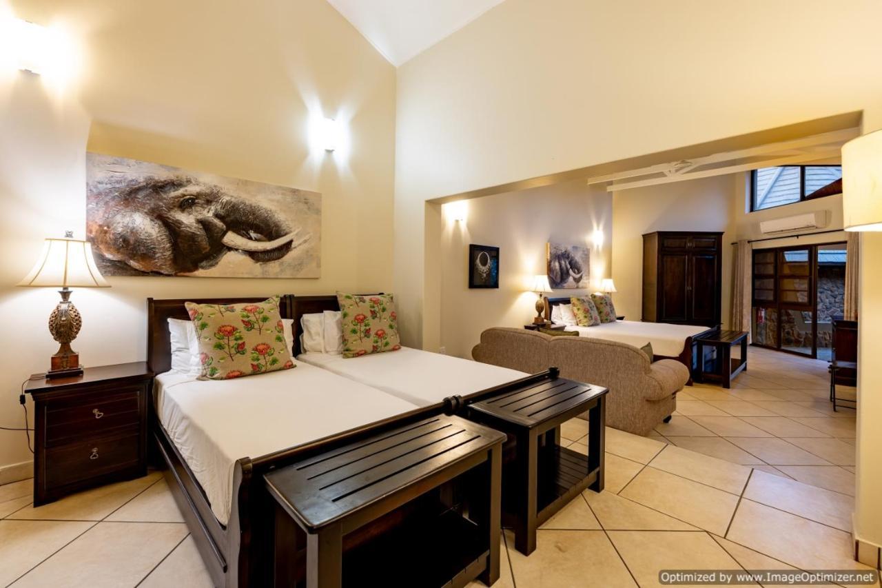Zulu Nyala Game Lodge Hluhluwe Exterior photo