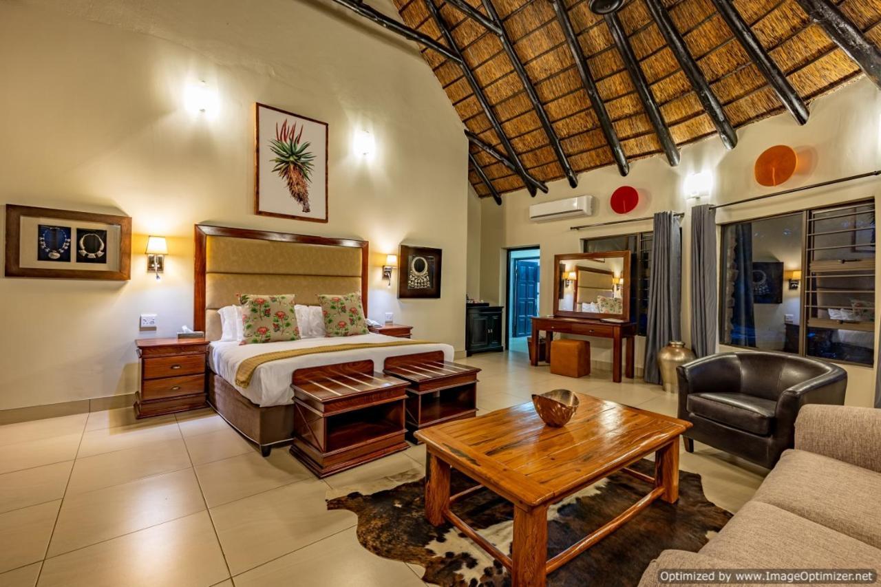 Zulu Nyala Game Lodge Hluhluwe Exterior photo