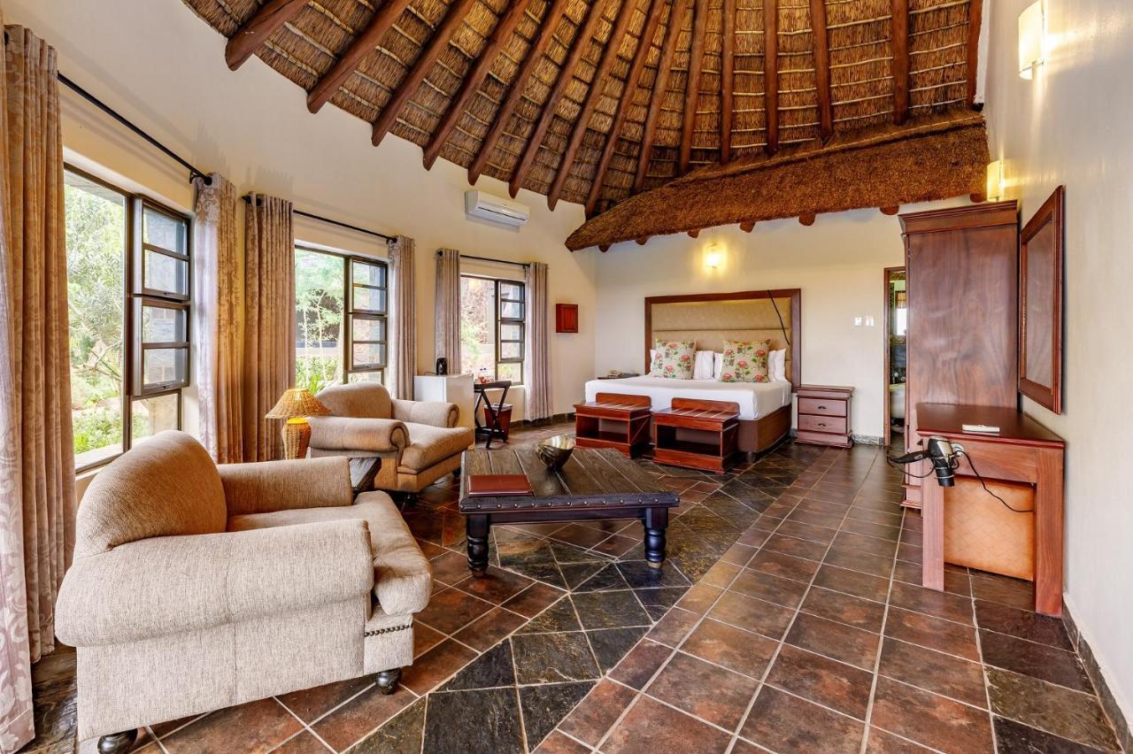 Zulu Nyala Game Lodge Hluhluwe Exterior photo