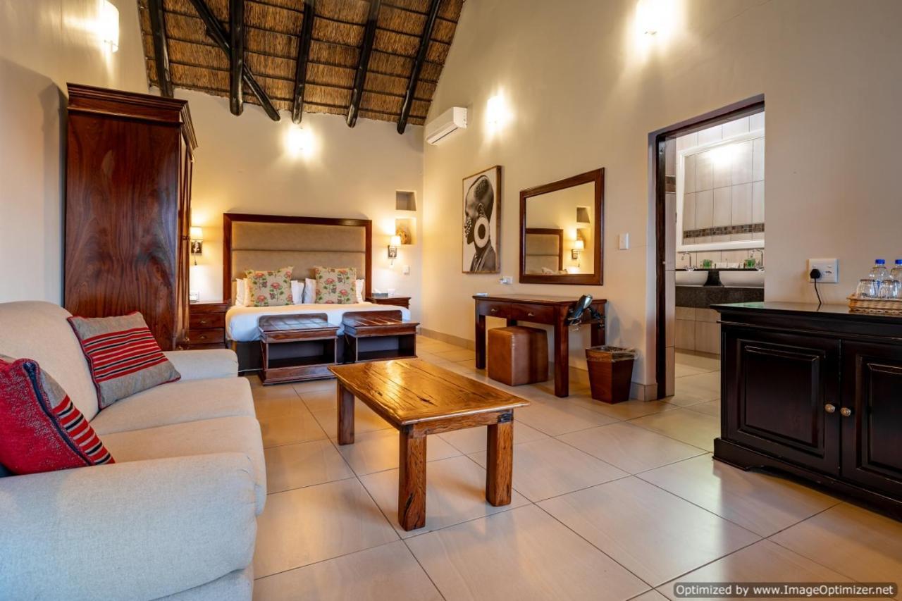 Zulu Nyala Game Lodge Hluhluwe Exterior photo
